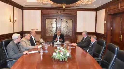 ”جمبلاط” يتابع مستجدات تصنيع الطلمبات الغاطسة والمحركات الكهربائية داخل شركات الإنتاج الحربي