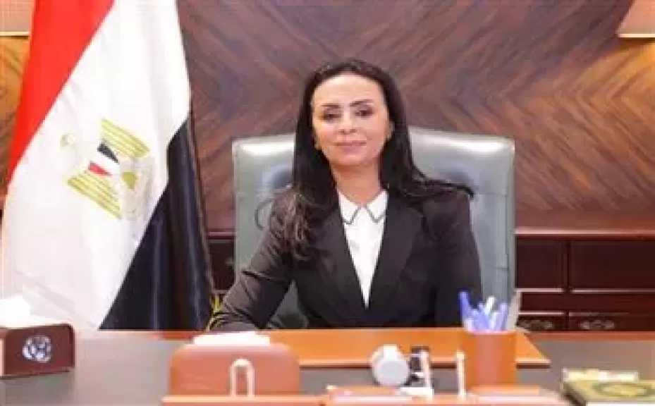 وزيرة التضامن تعتمد حركة تكليف لعدد من قيادات الوزارة ومديري ووكلاء المديريات بمحافظات الجمهورية