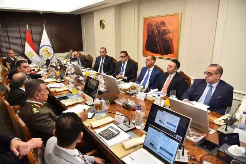 في اجتماع مجلس إدارة الهيئة المصرية للشراء الموحد.. وزير الصحة يشهد معدلات العمل بمشروع إنشاء شركة المخازن الاستراتيجية للمنتجات والأجهزة الطبية