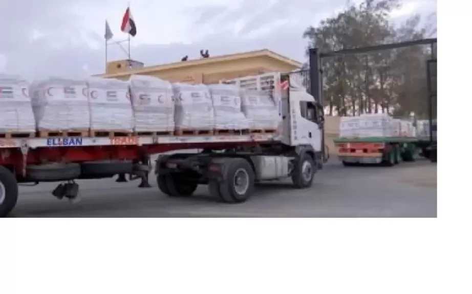 قافلة ”زاد العزة” الـ168 تدخل إلى الفلسطينيين في قطاع غزة