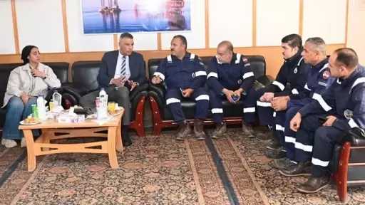 محافظ جنوب سيناء يبحث آليات توفير مكان آمن ومخصص لإيواء الكلاب الضالة بمدينة أبورديس