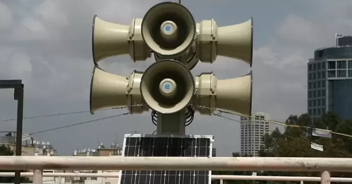 صفارات الإنذار تدوي في تل أبيب ومناطق واسعة بإسرائيل