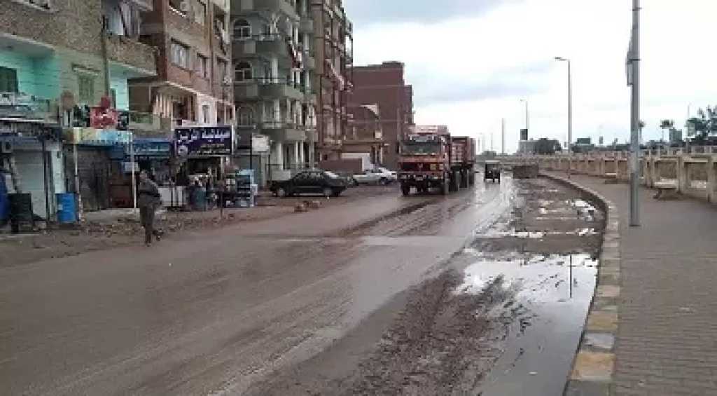 تساقط أمطار غزيرة ومتوسطة بكفر الشيخ.. وتوقف جزئي لرحلات الصيد