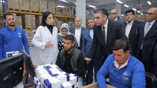 رئيس الهيئة المصرية للشراء الموحد يتفقد صيدليات الإسعاف ومخازن الهيئة لمتابعة سير العمل وتعزيز المخزون الاستراتيجي