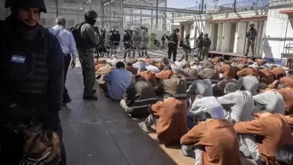 أكثر من 9600 أسير فلسطيني في سجون إسرائيل مع اقتراب يوم الأسير
