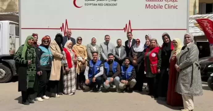 «الهلال الأحمر» يُطلق قوافل طبية لتقديم الرعاية الصحية للأهالي بـ 5 محافظات