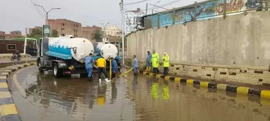 مياه بني سويف: انتشار عاجل لسيارات الكسح ومعدات الطوارئ للتعامل مع تجمعات الأمطار