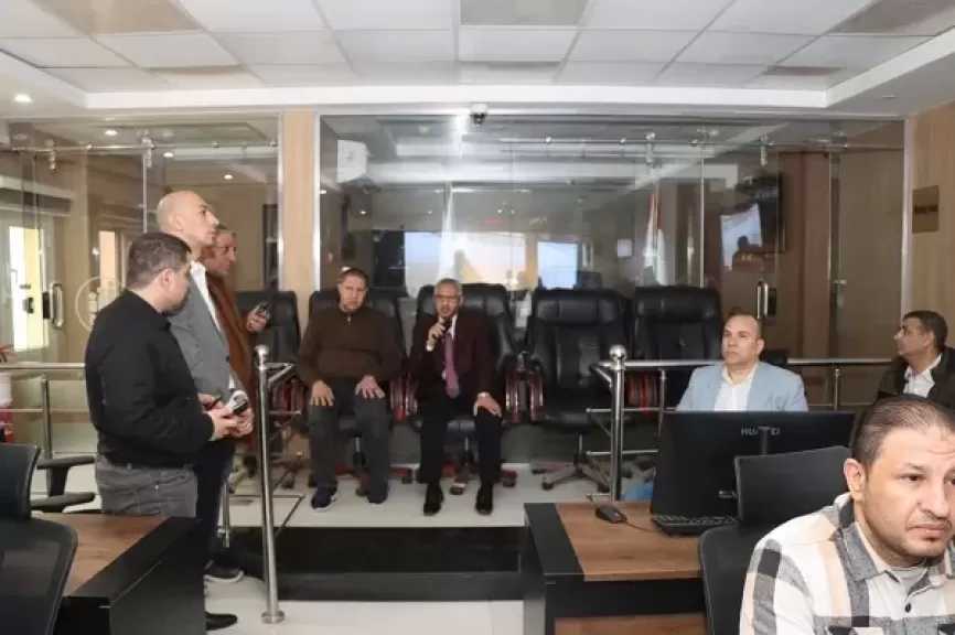 محافظ بني سويف يتابع تداعيات الأمطار.. ويوجه بحصر بؤر المياه ومعالجة أسبابها