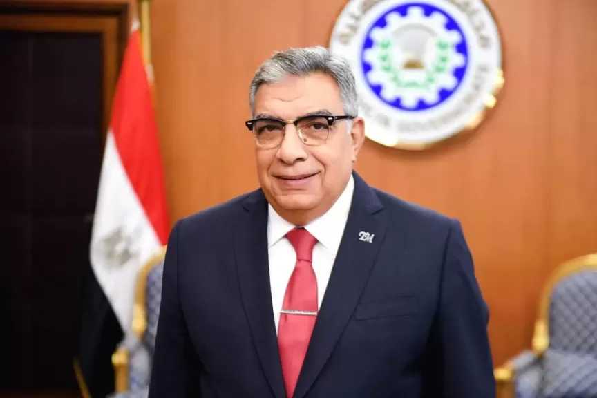 محافظ الدقهلية يقرر تطبيق نظام العمل عن بُعد يوم الأحد أسبوعيًا لمدة شهر