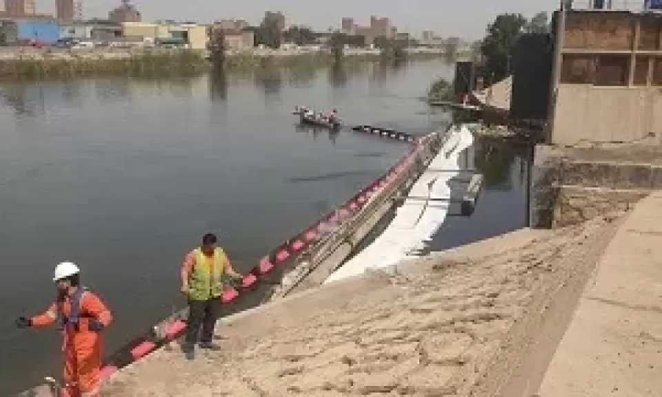 الإسكان: لا تأثير على جودة مياه الشرب نتيجة تسرب بقعة سولار بترعة الإسماعيلية