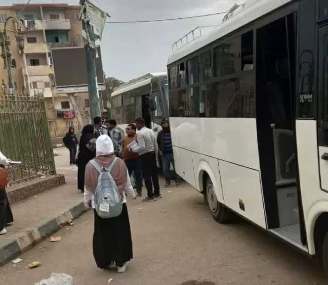 محافظ المنيا يدعم أهالي بني مزار ومطاي بأتوبيسات جديدة لتخفيف الزحام