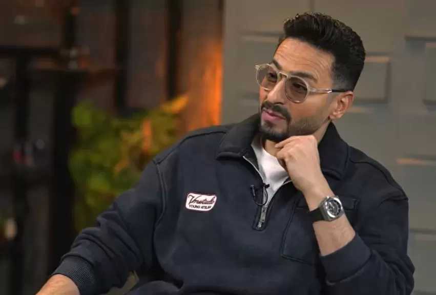 حمادة هلال يروي تفاصيل إصابة والده بشلل نصفي بعد جلطة في المخ