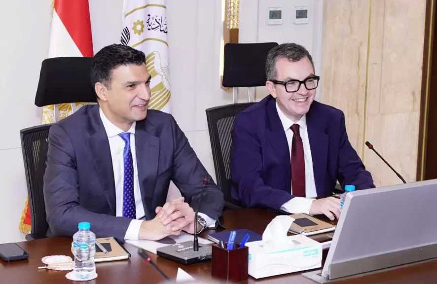 وزيرا التخطيط والصناعة يبحثان تسريع ترفيق المناطق الصناعية لرفع كفاءة الاستثمارات