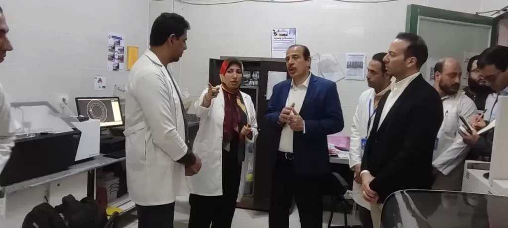 نائب وزير الصحة يتفقد المنشآت الطبية بالبحيرة ويوصي بصرف مكافآت للمتميزين