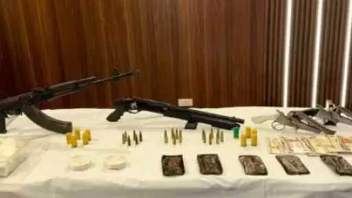 مصرع 3 عناصر شديدة الخطورة وضبط بؤر إجرامية بحوزتها مخدرات بـ164 مليون جنيه في 3 محافظات