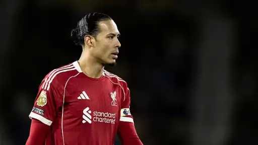 فان دايك: ليفربول مرّ بموسم صعب.. وندرك جيدا طريق التأهل إلى دوري الأبطال