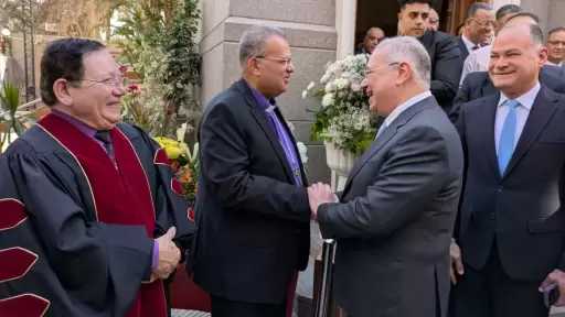 النائب عصام خليل يتقدم وفد المصريين الأحرار في احتفالات الإنجيلية بعيد القيامة