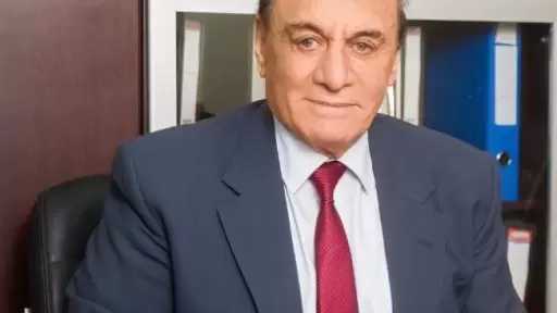 سمير فرج: إيران ممكن تعمل قنبلة نووية في ظرف أيام