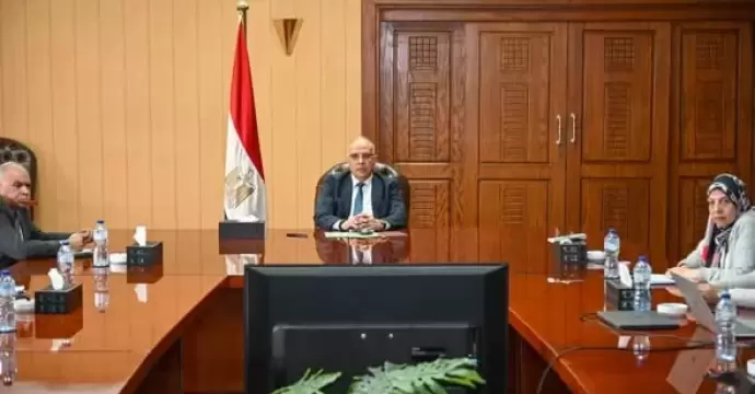وزير الري يتابع موقف مشروع المسار الناقل لمياه الصرف الزراعي لمحطة المعالجة بالدلتا الجديدة بنسبة تنفيذ 76%