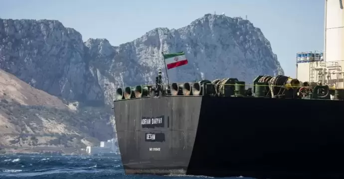 وسائل إعلام: ناقلة نفط إيرانية خاضعة للعقوبات تعبر مضيق هرمز رغم الحصار الأمريكي