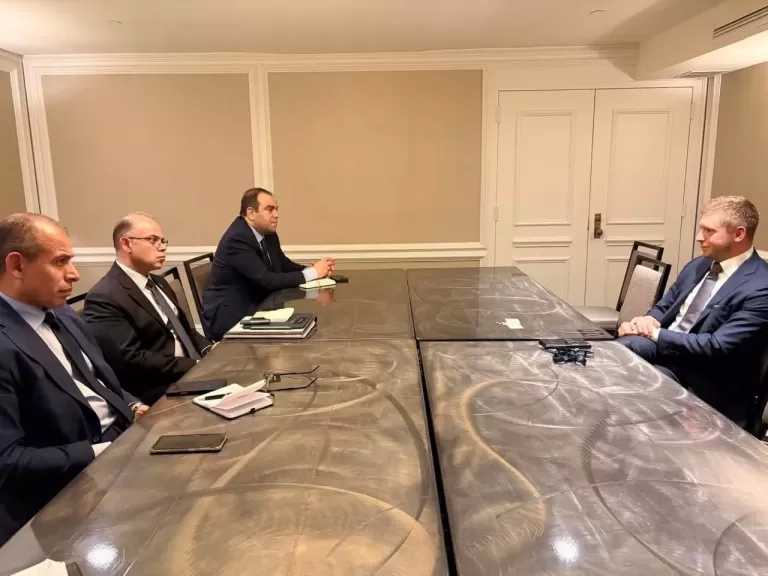 وزير الاستثمار: دراسة إطلاق منصة شهادات الطاقة المتجددة (I-RECs) يعزز تنافسية مشروعات الطاقة النظيفة وجاذبيتها الاستثمارية