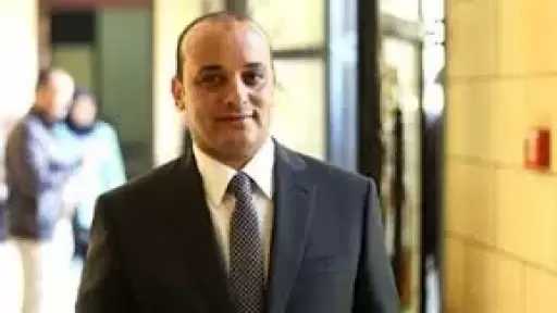 عمرو وطني : حظر مرور النقل من منتصف الليل حتى السادسة صباحًا قرار غير مدروس