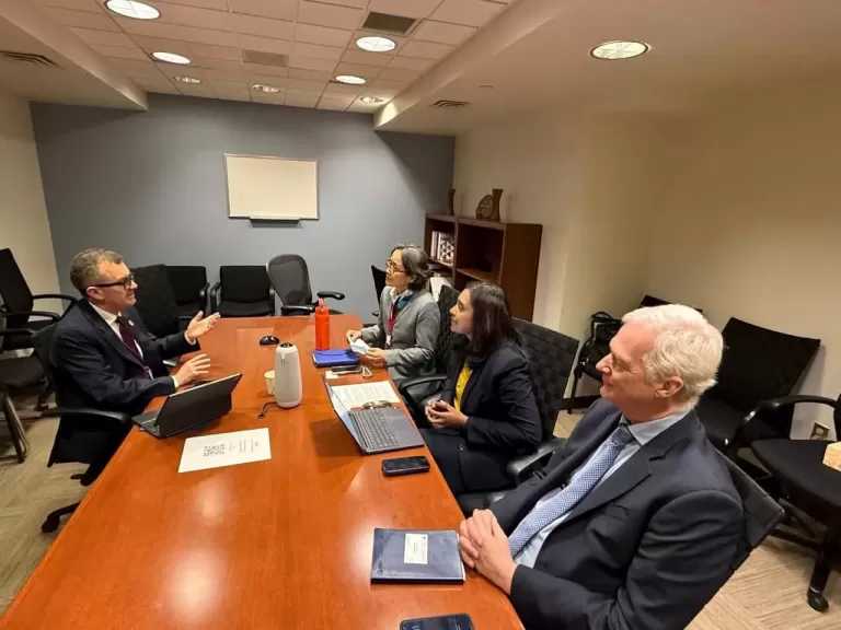وزير التخطيط يعقد اجتماعًا مع مدير مجموعة بيانات التنمية بالبنك الدولي على هامش اجتماعات الربيع للبنك وصندوق النقد الدوليين