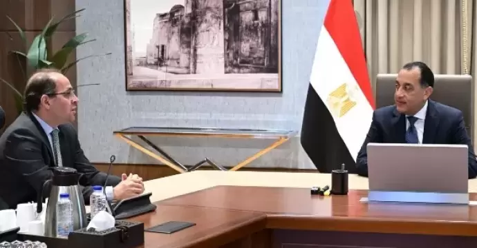 مدبولي يستعرض مع وزير المالية أبرز ما دار في اجتماعات صندوق النقد والبنك الدوليين بواشنطن