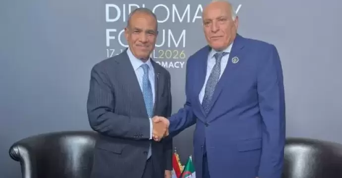 وزير الخارجية يلتقي مع نظيره الجزائري على هامش أعمال منتدى أنطاليا الدبلوماسى