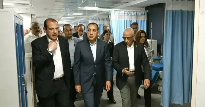 رئيس الوزراء يتفقد مبنى الغسيل الكلوي الجديد في مستشفى العريش العام