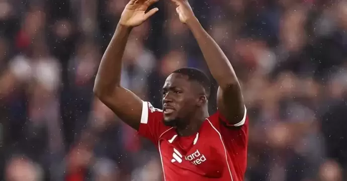 كوناتي يقترب من البقاء مع ليفربول