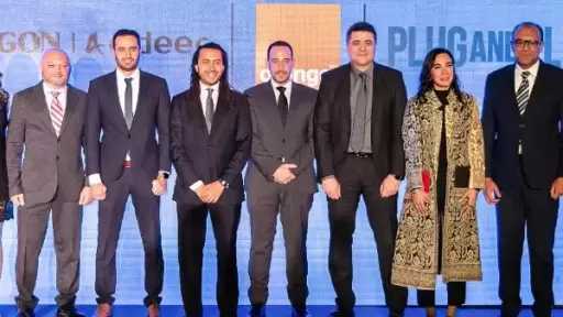 اتصالات وتكنولوجيا