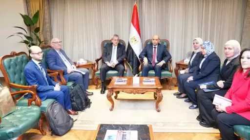 وزير العمل يبحث مع نظيره القبرصي تفعيل مذكرة تفاهم تنقل الأيدي العاملة