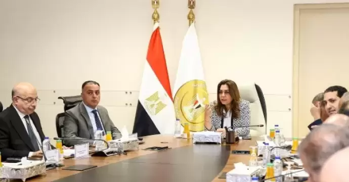 التنمية المحلية: منح تصريح مؤقت لأصحاب المحال والأنشطة التجارية خلال أسبوع