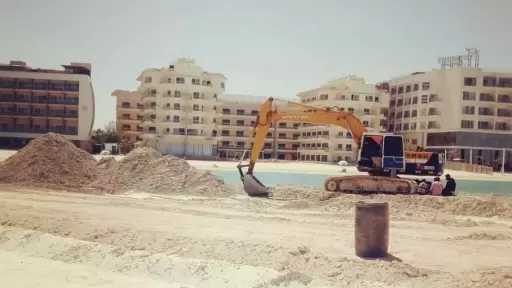 انطلاق أعمال تكريك المجرى البحري بمطروح لتيسير حركة يخوت النزهة