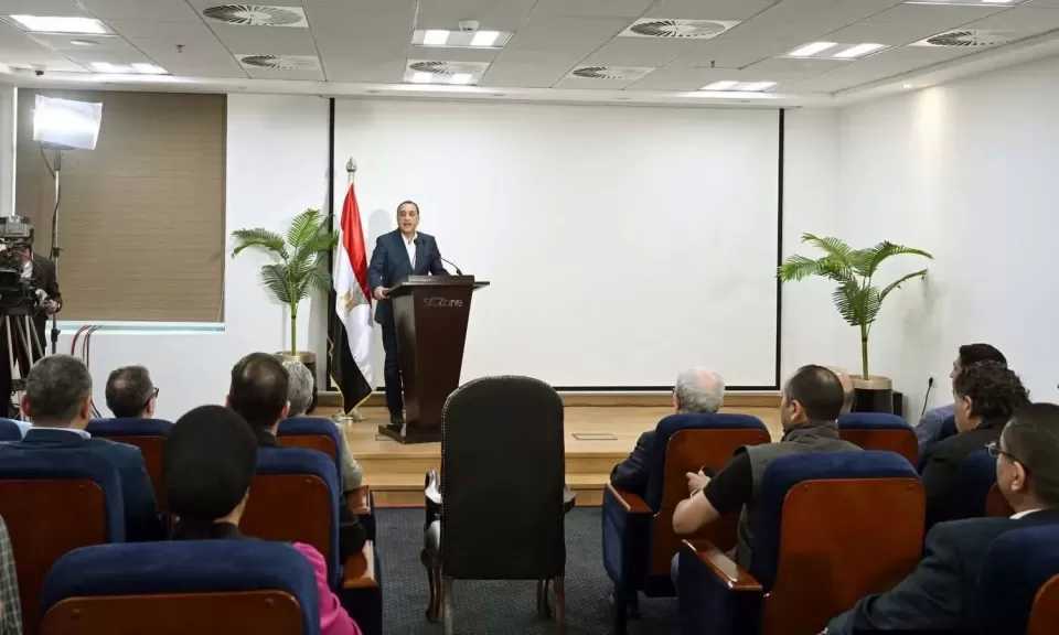 رئيس الوزراء يجيب عن أسئلة الصحفيين في المؤتمر الصحفي