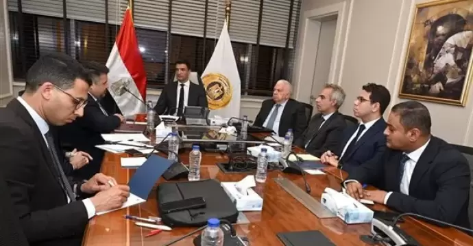 وزير الصناعة يبحث مع وفد شركة إيچيبت آمون للأمونيا الخضراء مشروعا جديدا