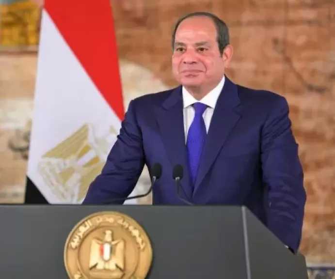السيسي يهنئ الشعب المصري بذكرى تحرير سيناء: نستمد منها معاني العزة والإرادة والفدا