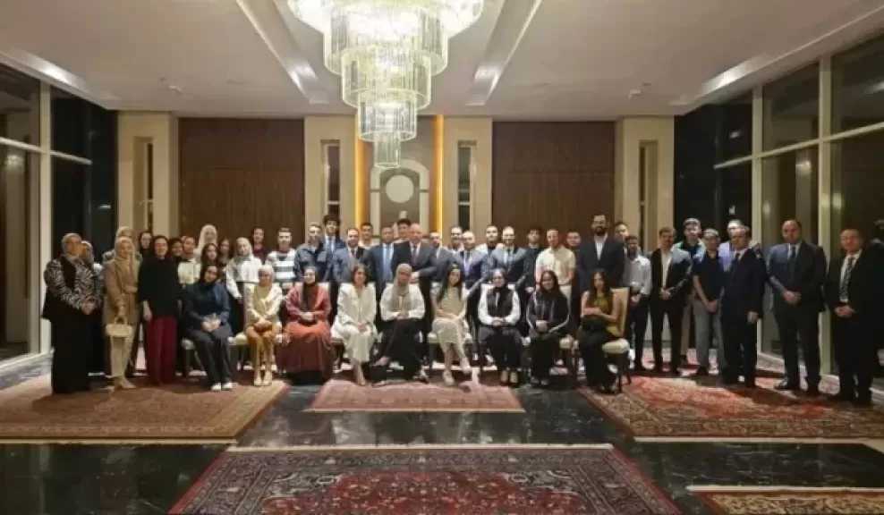 سفير مصر في الكويت يلتقي مجموعة من شباب الجالية المصرية| صور