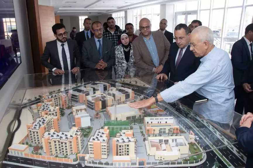 وزير التعليم العالي يتفقد الحرم الجديد لجامعة سنجور بمدينة برج العرب