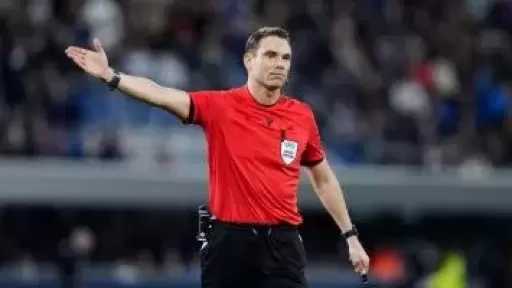 السويسري ساندرو شيرر حكما لقمة باريس سان جيرمان وبايرن ميونيخ