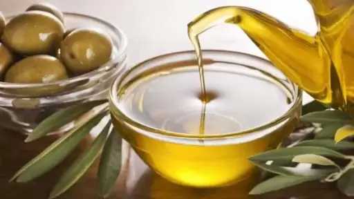 خبيرة تقدم نصائح ذهبية فى ست ستات لاختيار زيت الزيتون وتوضح فوائده