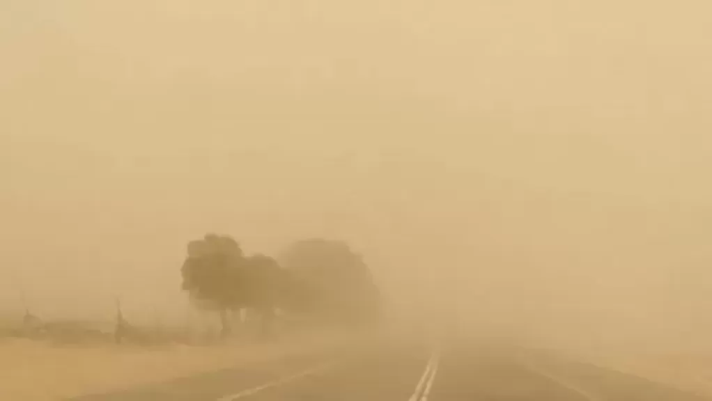 خط أحمر