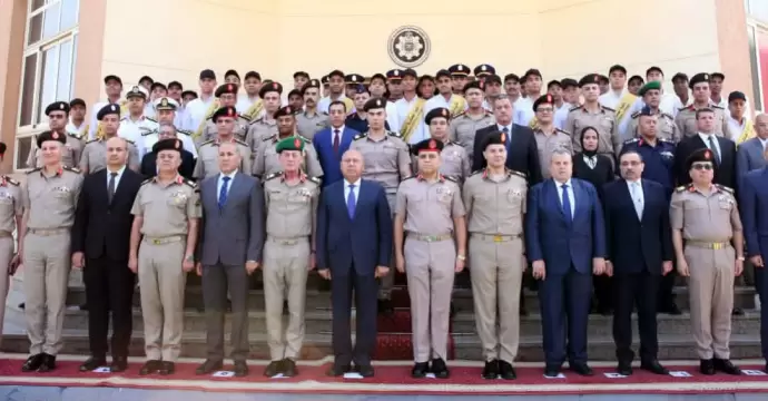 الأكاديمية العسكرية المصرية تنظم مراسم الاحتفال بتخرج دورات تدريبية للمرشحين للعمل بالنقل