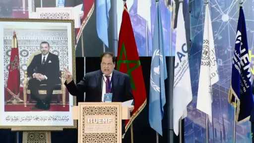 أبو العينين: الذكاء الاصطناعي فرصة للتنمية.. وإساءة استخدامه تهديد للبشرية.. صور