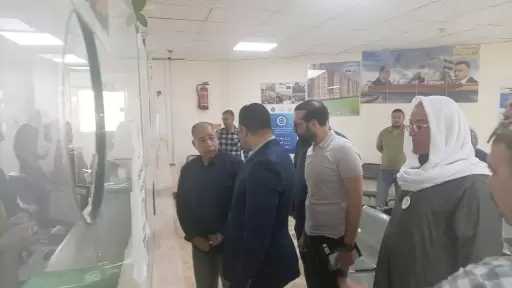 نائب محافظ السويس يتفقد المراكز التكنولوجية بالأحياء لمتابعة الخدمات