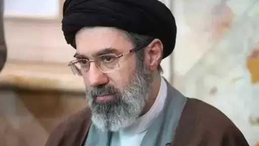 المرشد الإيراني: فصل جديد يتشكل في الخليج ومضيق هرمز