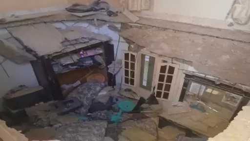 إصابة 11 شخصا في انهيار سقف عقار قديم في محرم بك وسط الإسكندرية