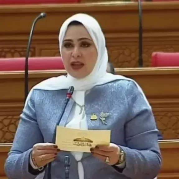 خط أحمر
