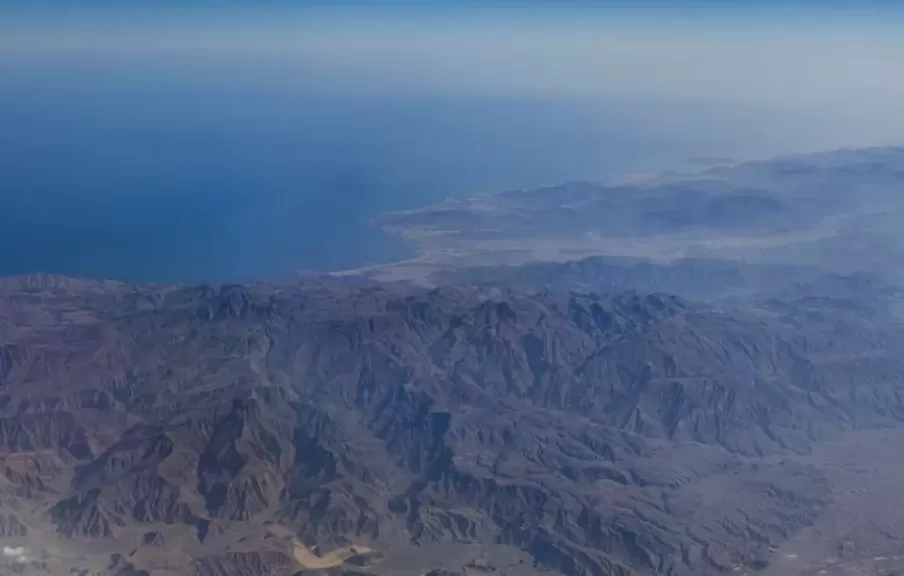 خط أحمر